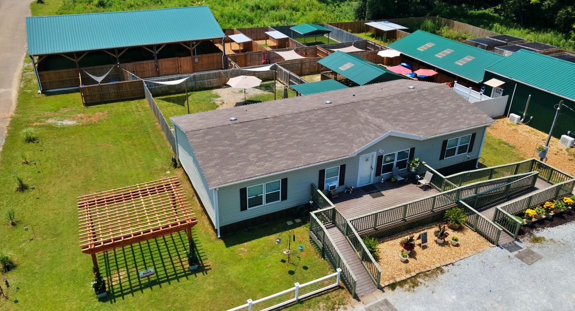 Meet our dedicated team at The Green Barn Pets, led by owners Shata Pace and Sheila Cooper, and take a virtual tour of our facilities.